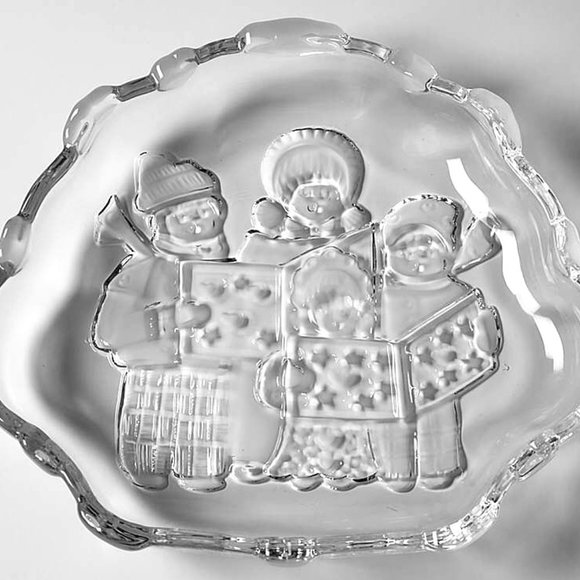 Mikasa Other - MIKASA Crystal Carolers Sweet Dish